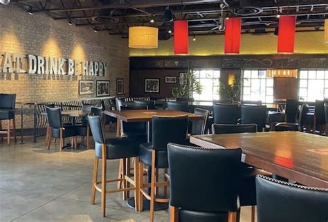 Bar Louie O Hare Updated November 2024 146 Photos 218 Reviews Bar Louie O Hare Updated November 2024 146 Photos 218 Reviews