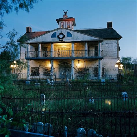 Best Haunted House In United States