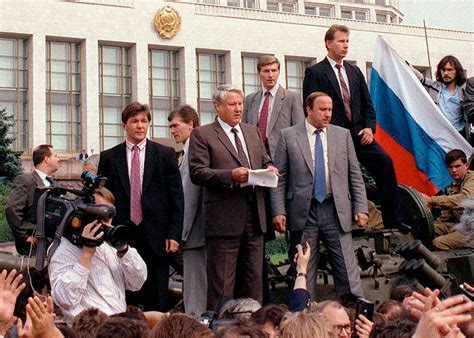 Collapse Of The Soviet Union End Of Communism Gorbachev Glasnost Collapse Of The Soviet Union End Of Communism Gorbachev Glasnost