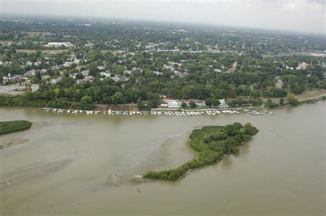 Maumee River Yacht Club In Toledo Ohio United States Maumee River Yacht Club In Toledo Ohio United States