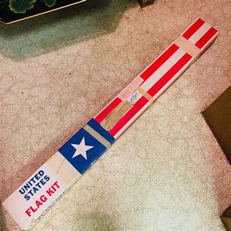 United States Flag Kit Like New Bsmt 57792 Auctionninja Com United States Flag Kit Like New Bsmt 57792 Auctionninja Com